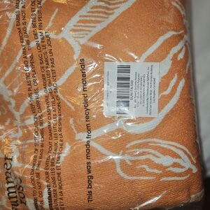 Summer & Rose Outdoor Roundie